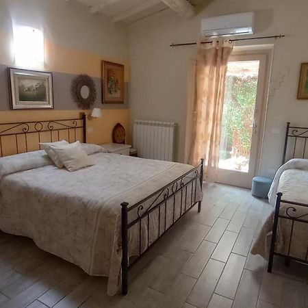Il Lavandeto - Farmhouse In The City Сиена Экстерьер фото